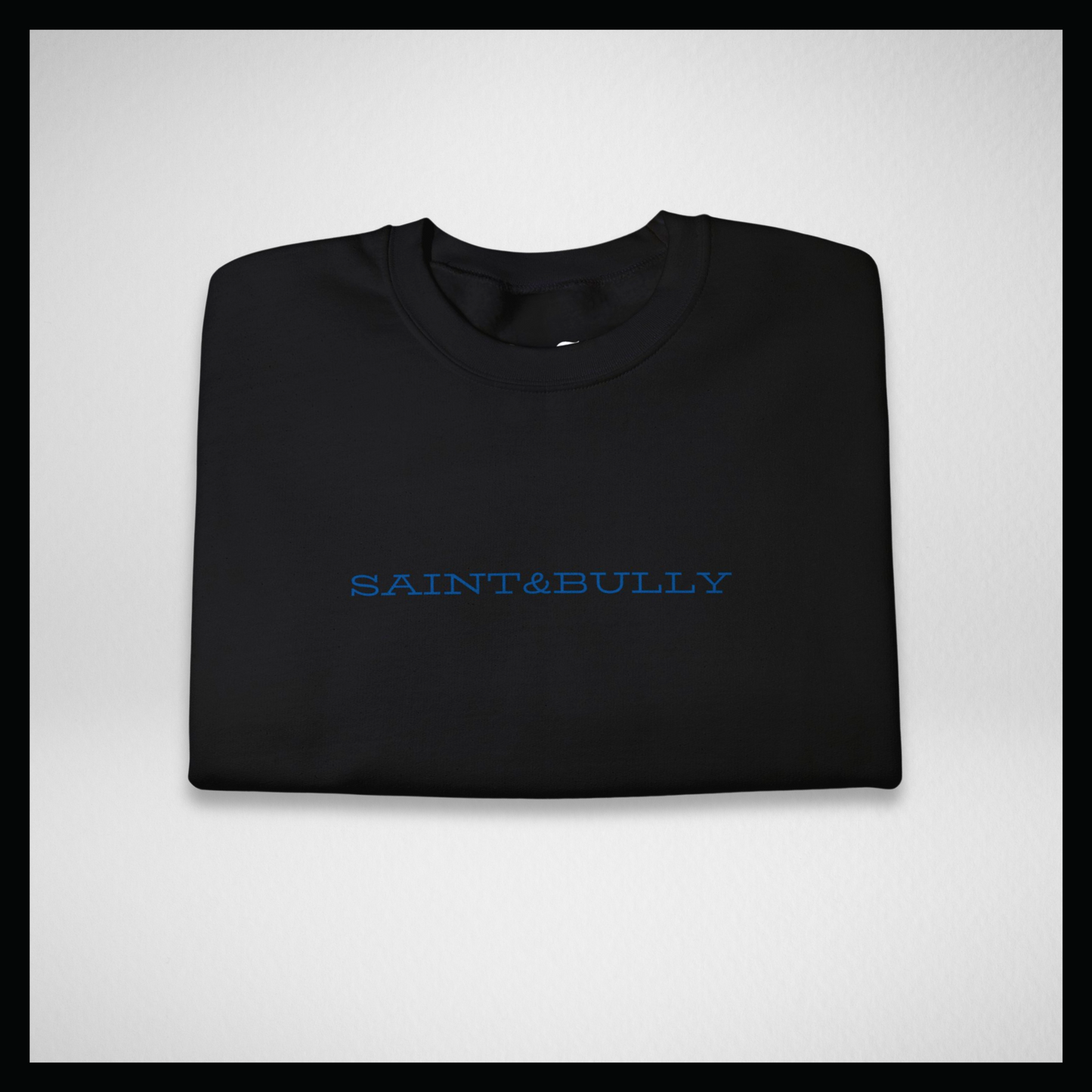 Black crewneck, Blue old style